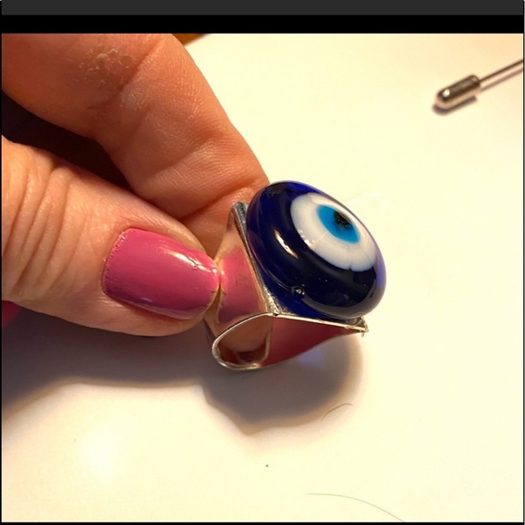 Evil Eye Adjustable Ring Not silver - Picture 2 of 4